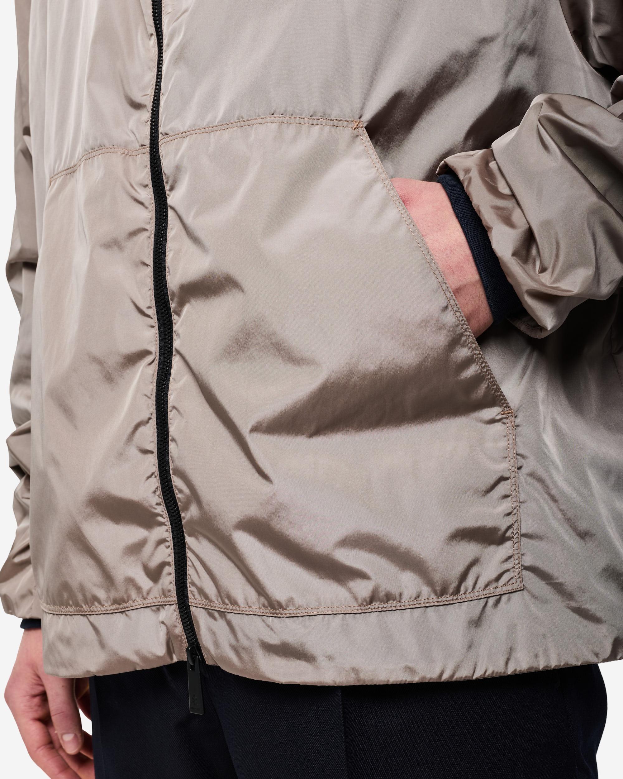 Lightweight nylon hooded jacket - Image 4