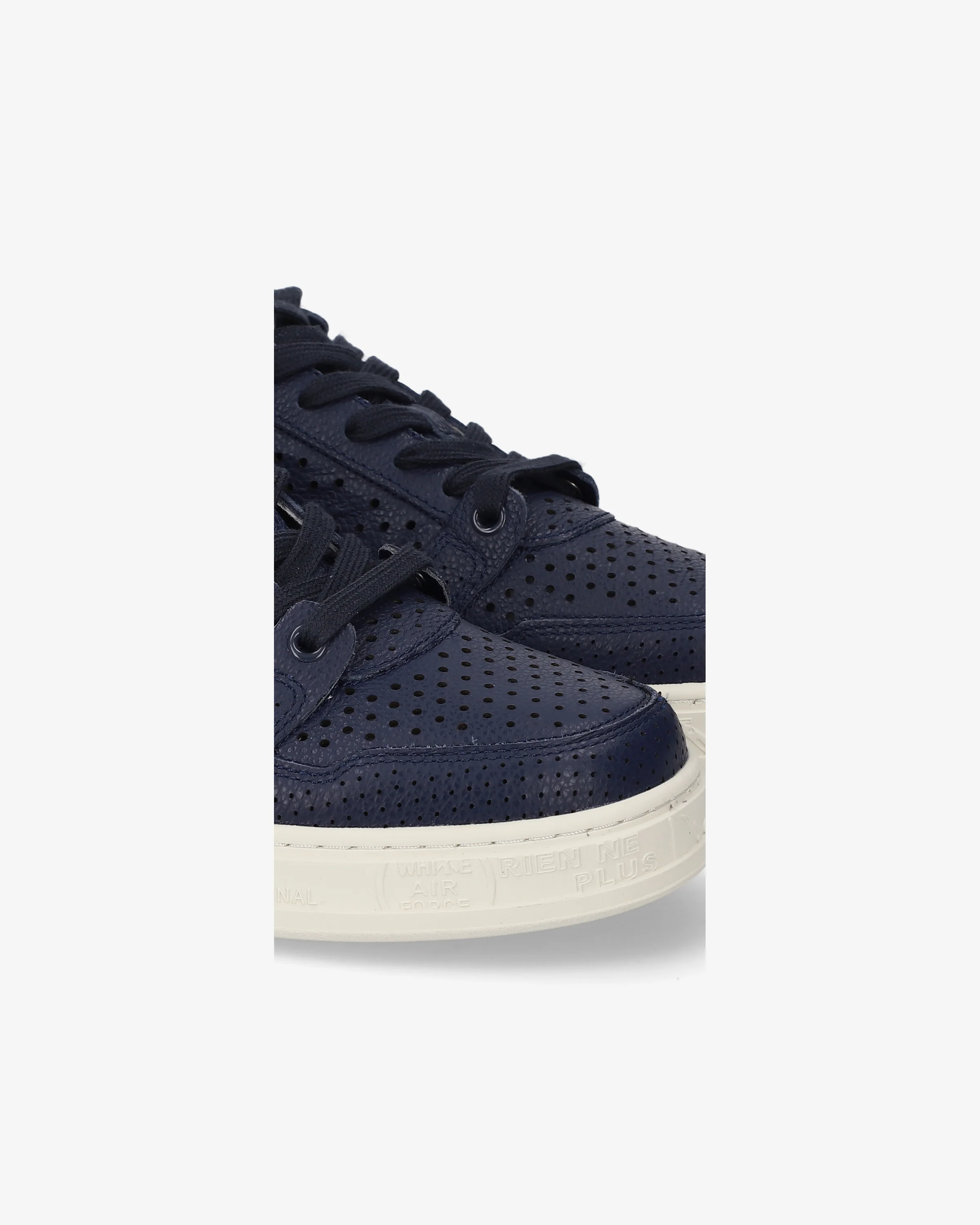 Quinn 8253 - Image 6
