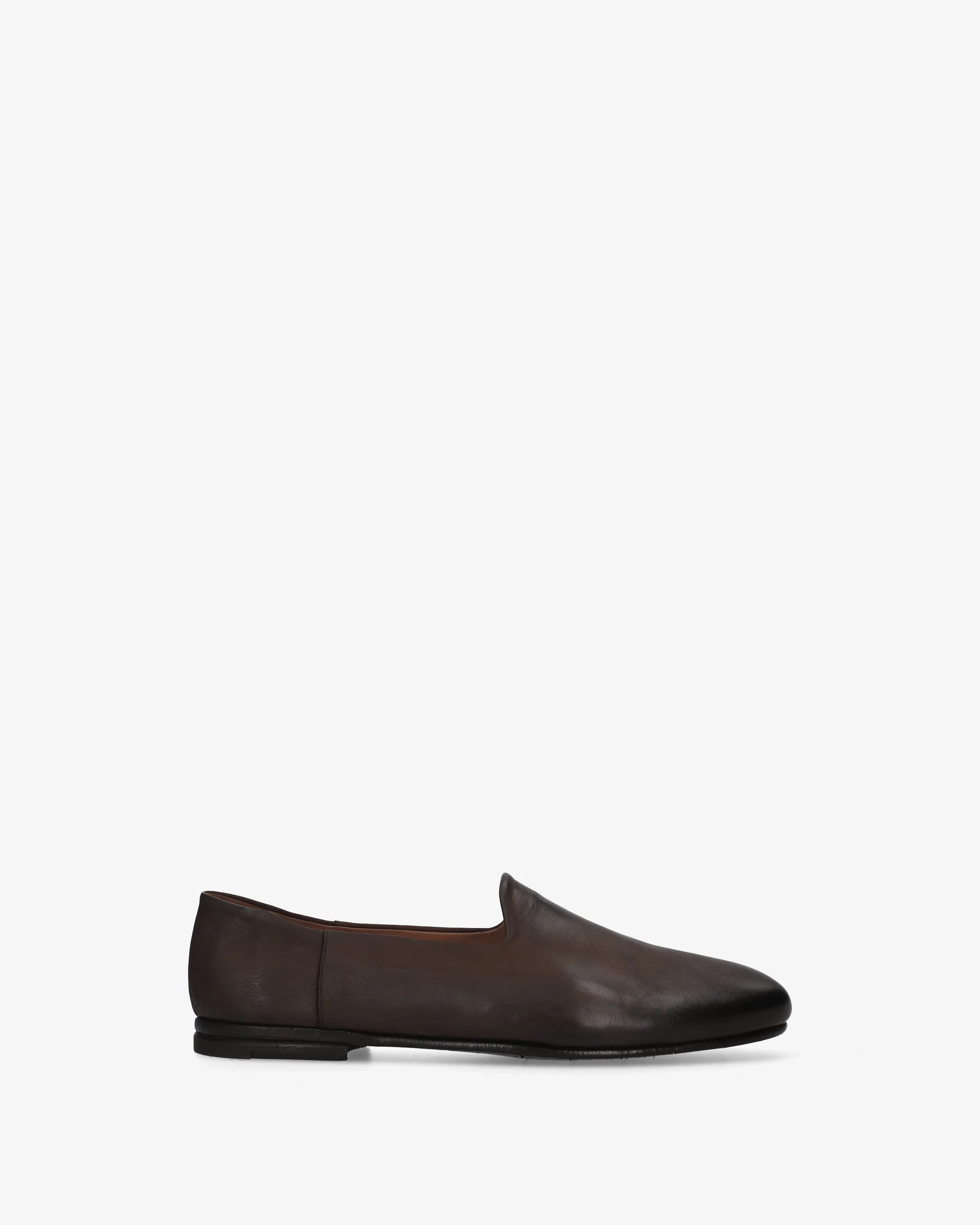 Leather flip-flops